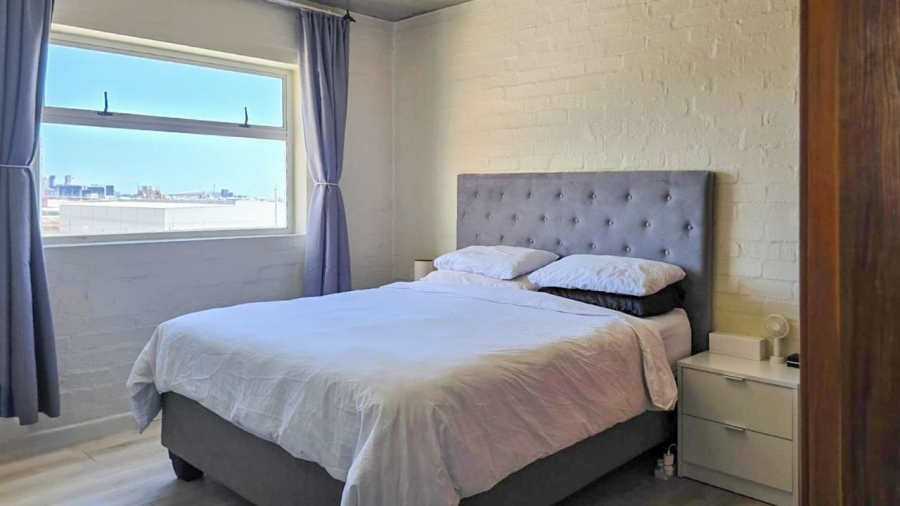 1 Bedroom Property for Sale in Woodstock Western Cape